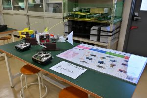 電気電子創造工学科魚ロボット展示